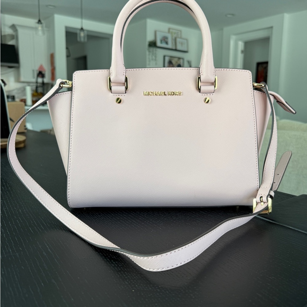 Michael Kors Pink Handbag